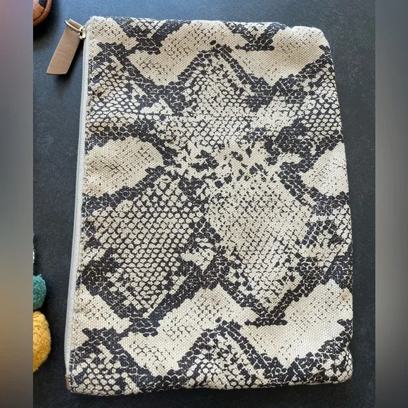 Madewell, Loft, Chico’s, Vera Bradley bags - Picture 3 of 5